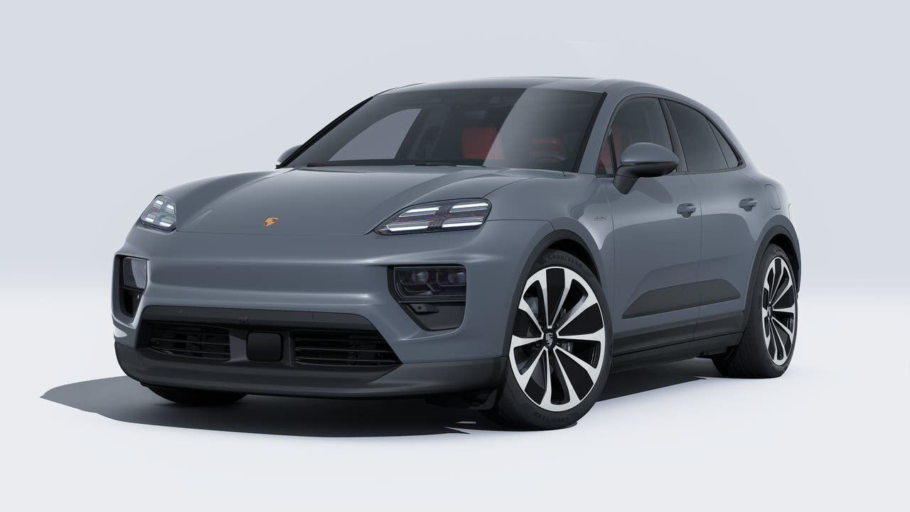2026 PORSCHE Macan