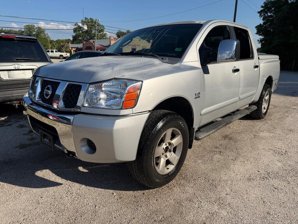2004 NISSAN Titan
