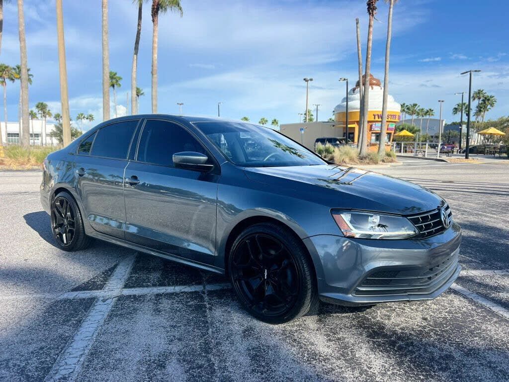 2018 VOLKSWAGEN Jetta