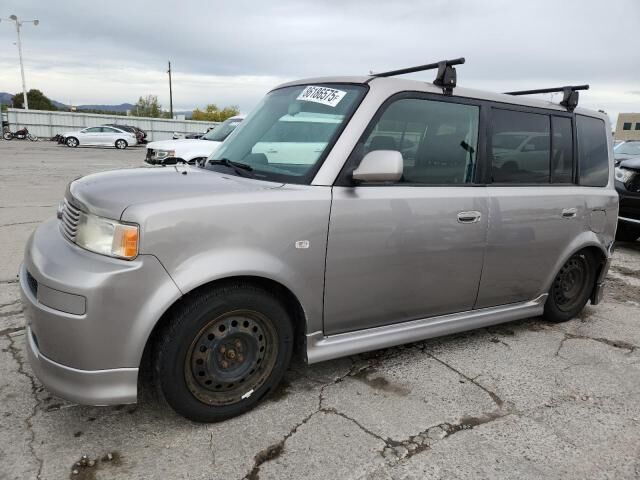 2004 TOYOTA SCION
