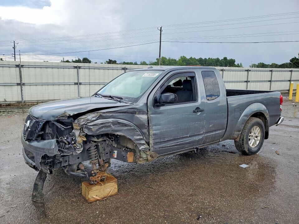 2017 NISSAN Frontier