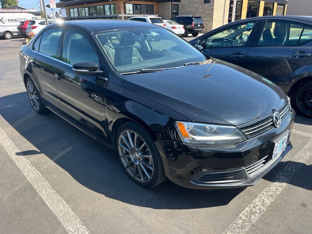 2013 VOLKSWAGEN Jetta