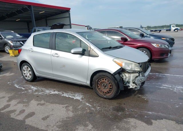 2012 TOYOTA Yaris