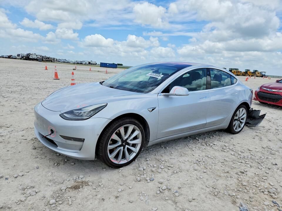 2018 TESLA Model 3
