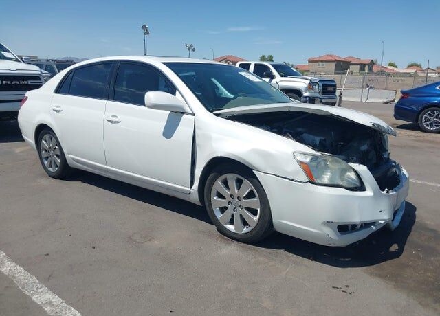 2006 TOYOTA Avalon