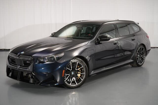 2025 BMW M5