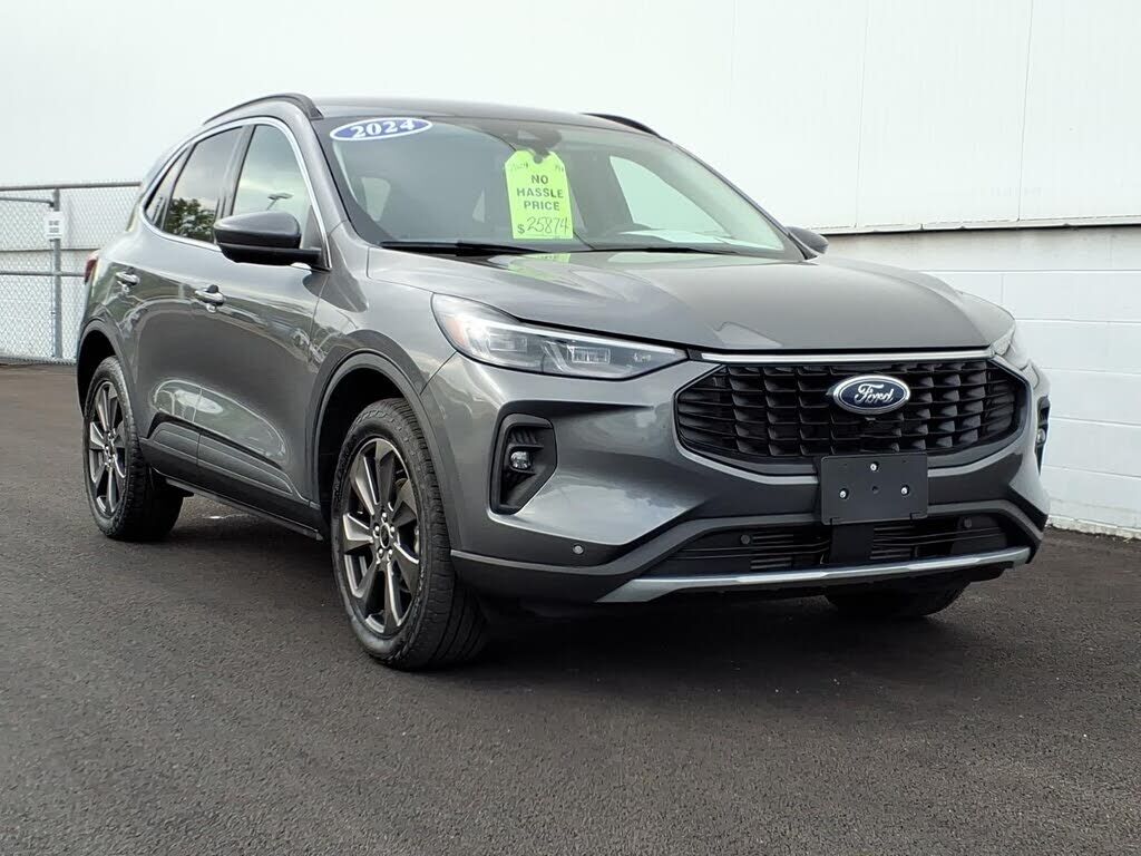 2024 FORD Escape