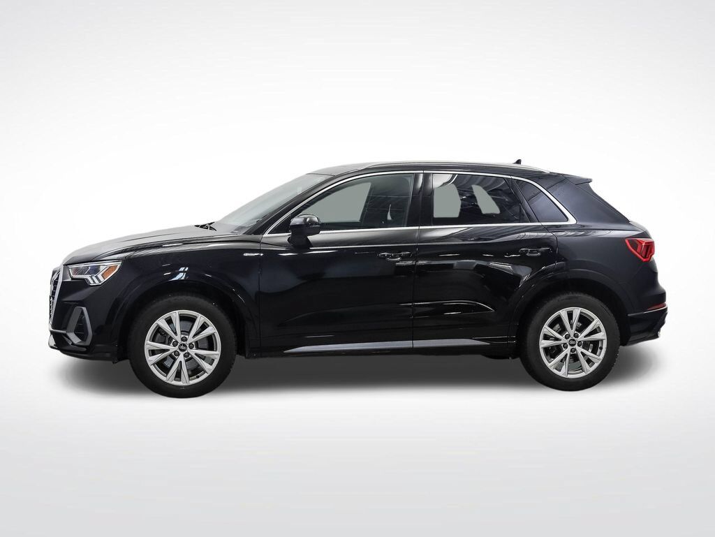 2022 Audi Q3