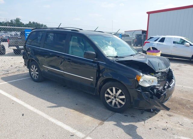 2009 CHRYSLER Town and Country