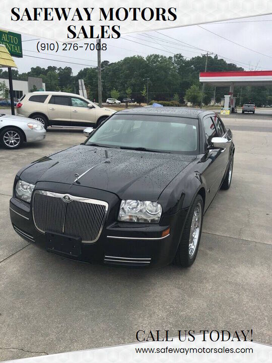 2005 CHRYSLER 300