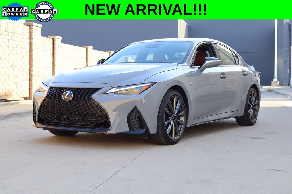 2025 LEXUS IS
