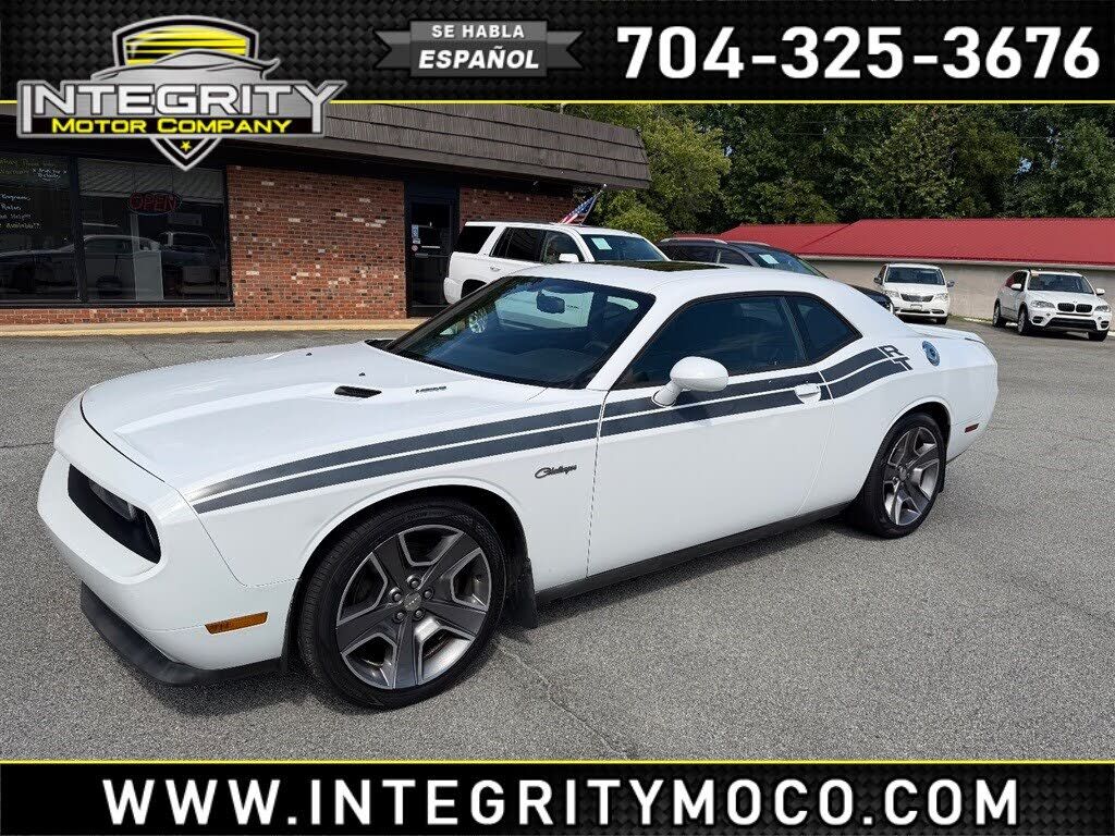 2012 DODGE Challenger