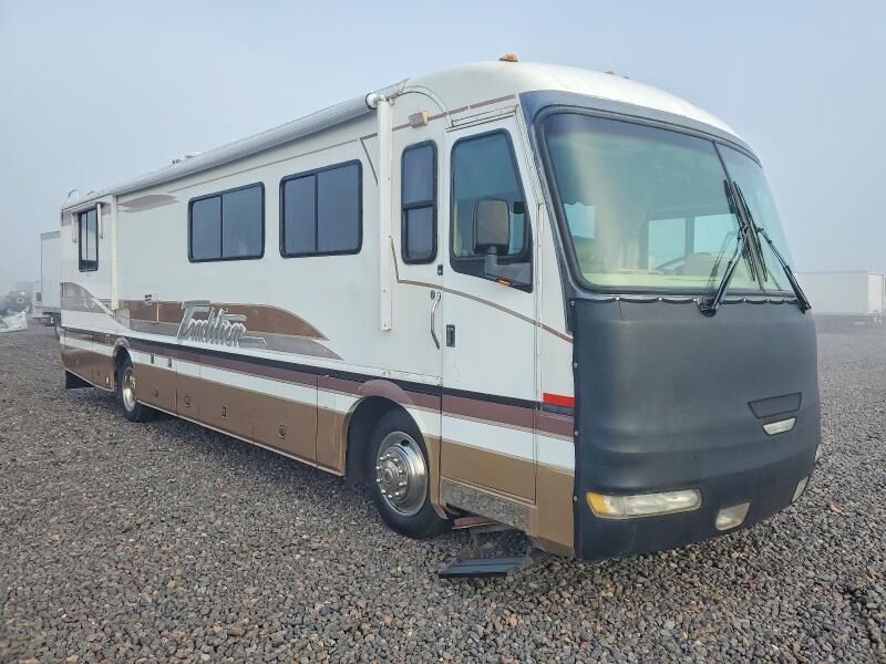 1996 SPARTAN MOTORS CHASSIS Sweeper