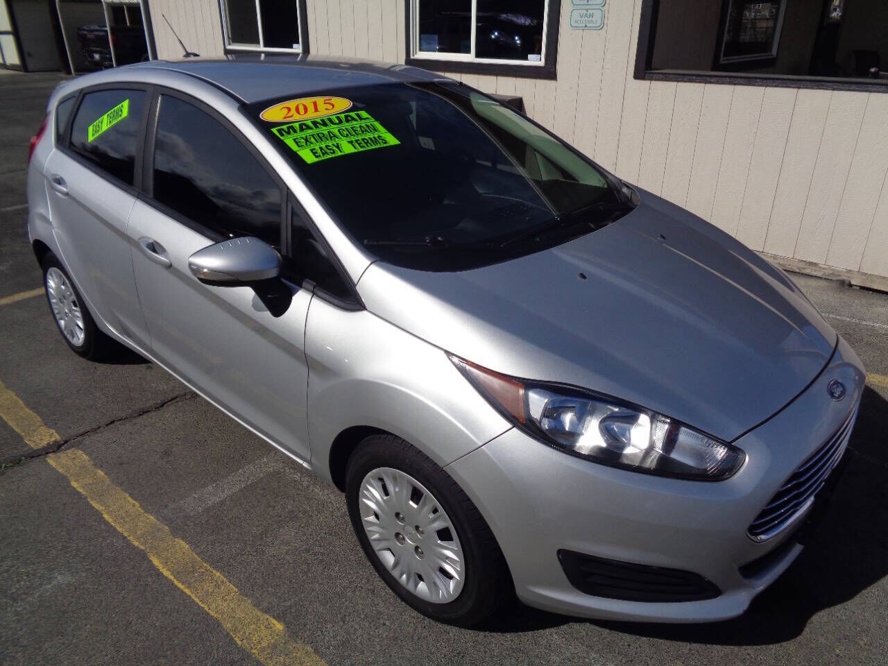 2015 FORD Fiesta