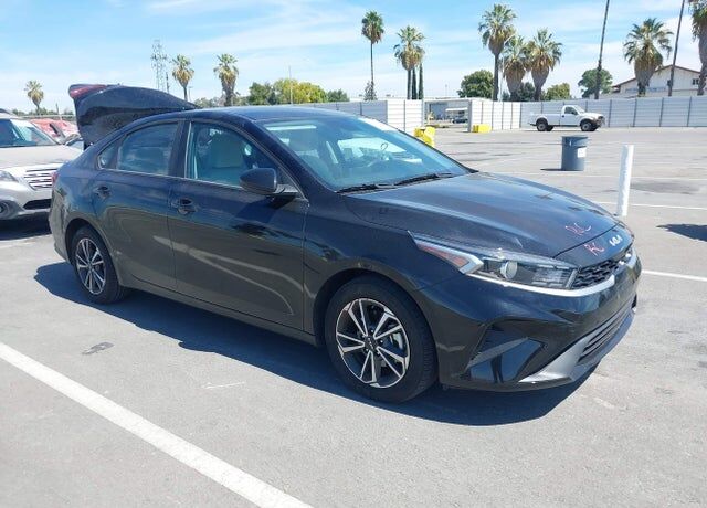 2023 KIA Forte