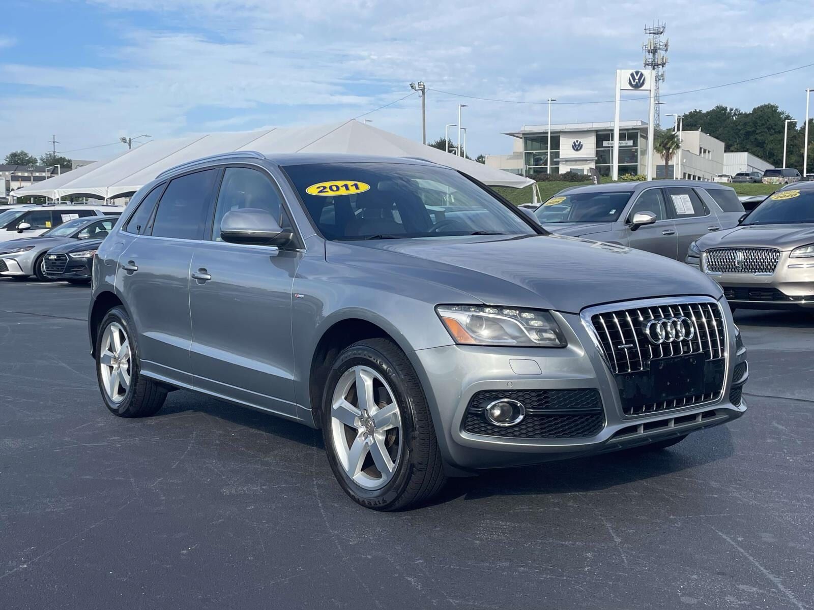 2011 AUDI Q5
