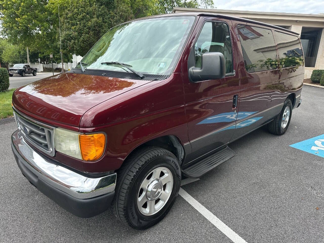 2004 FORD E-150