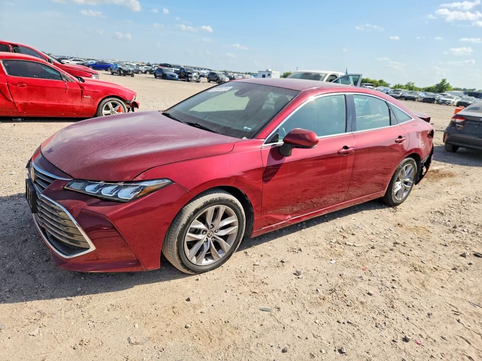 2022 TOYOTA Avalon