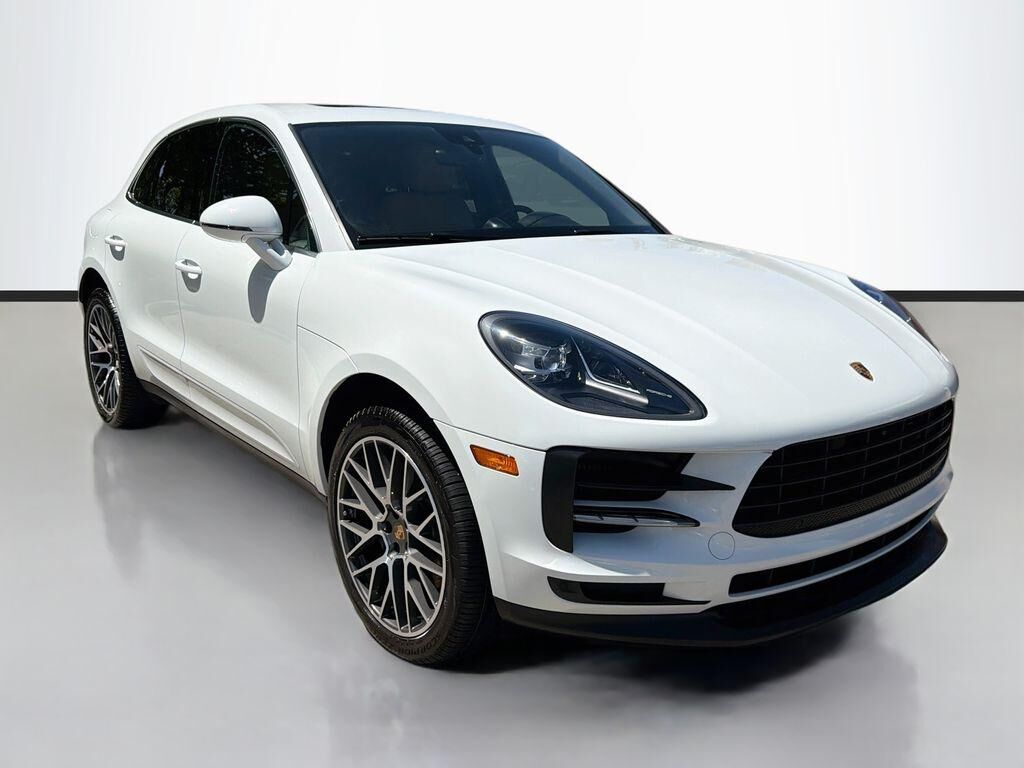 2019 PORSCHE Macan