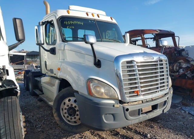 2012 FREIGHTLINER Cascadia