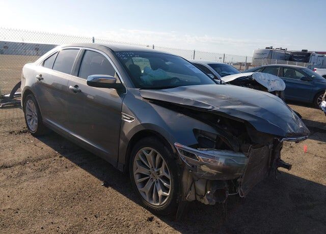 2013 FORD Taurus