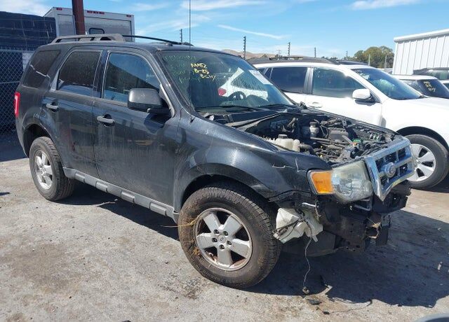 2011 FORD Escape