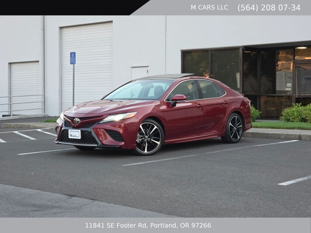 2018 TOYOTA Camry