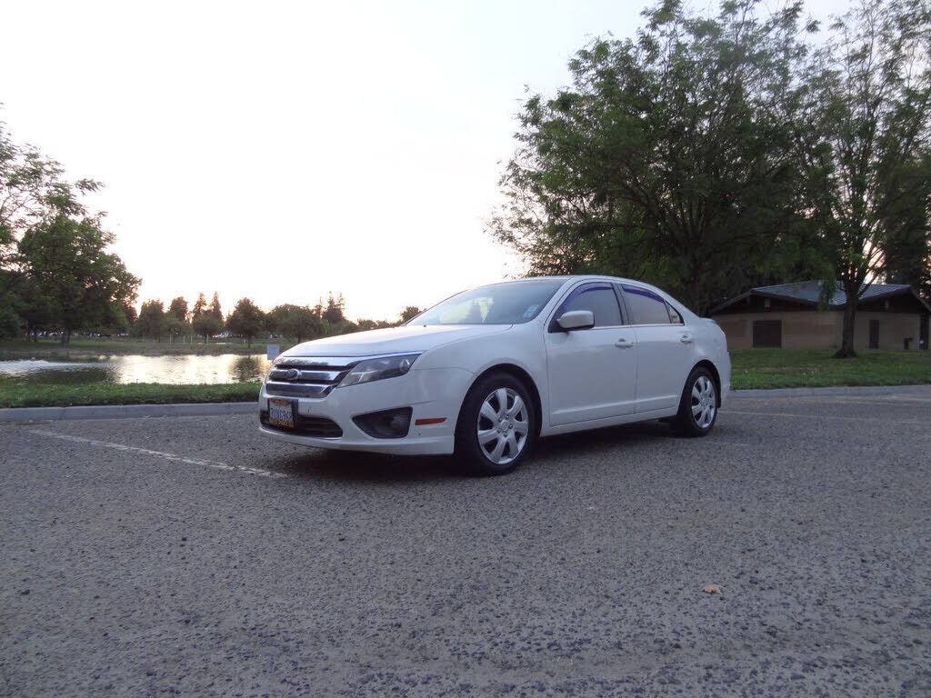 2011 FORD Fusion