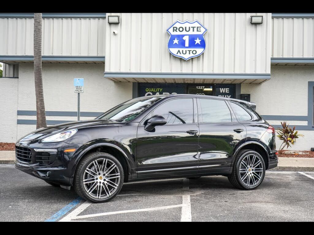 2018 PORSCHE Cayenne