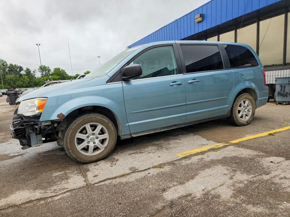 2010 CHRYSLER Town and Country