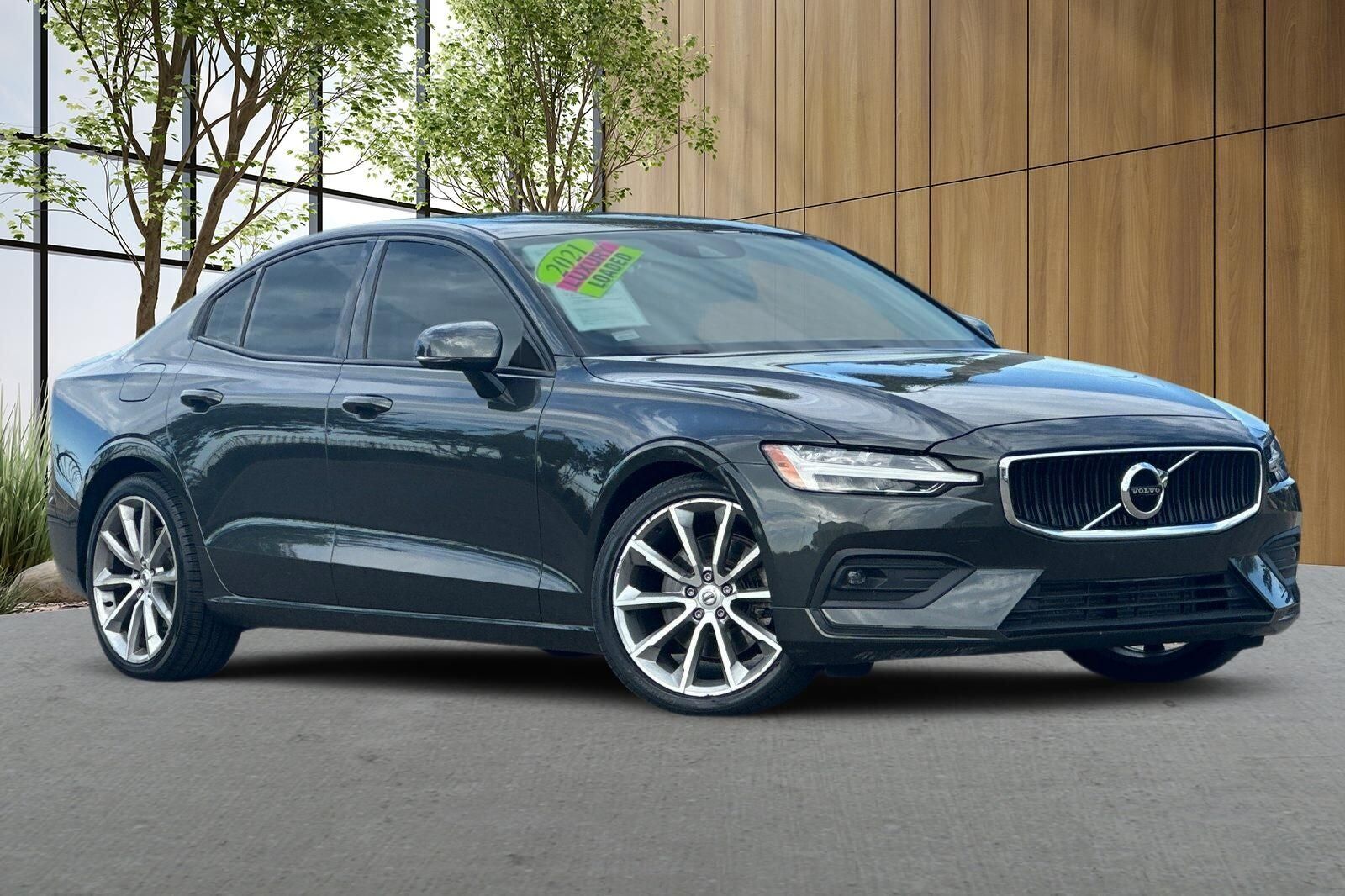 2021 VOLVO S60