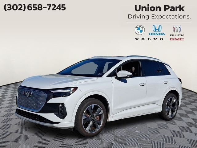 2022 AUDI Q4