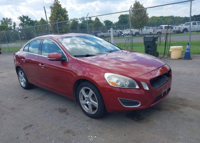 2012 VOLVO S60