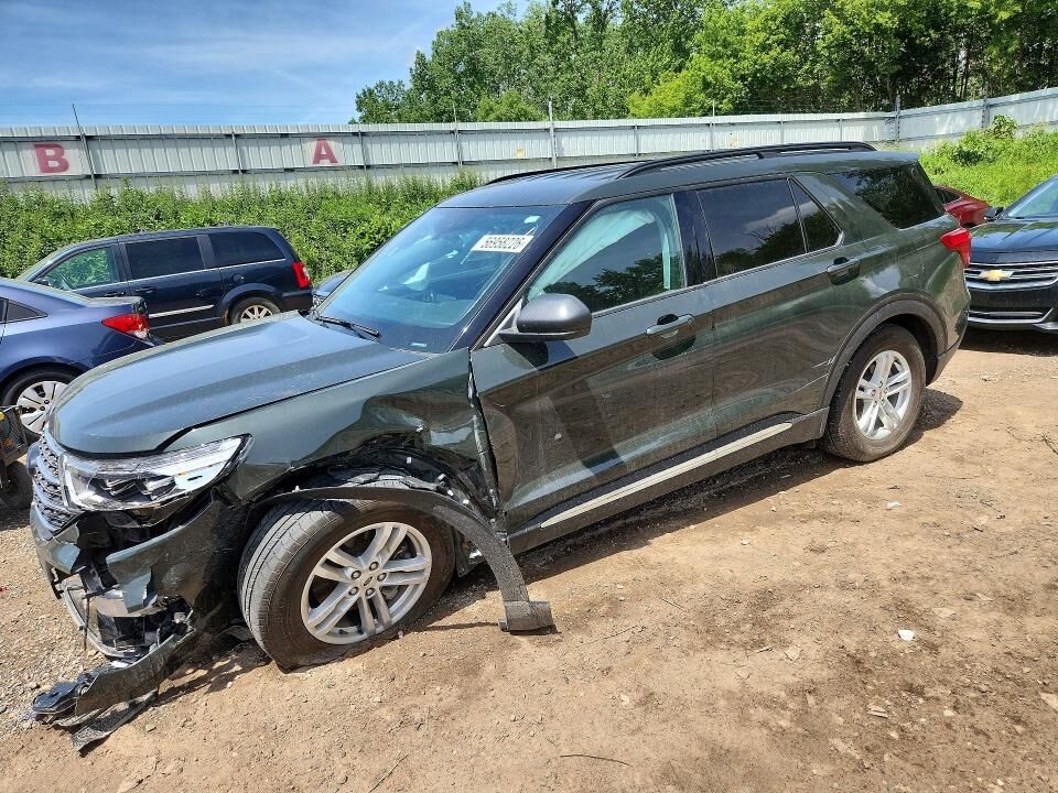 2022 FORD Explorer