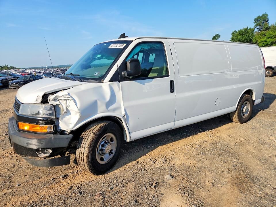 2021 CHEVROLET Express