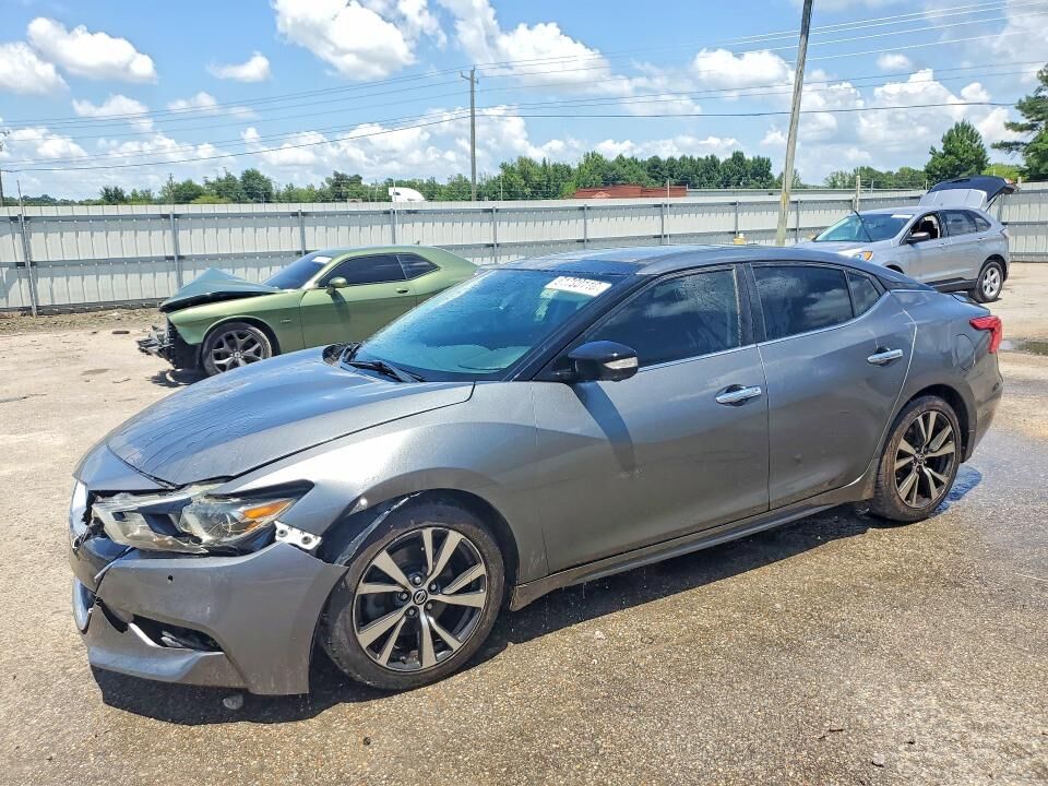 2017 NISSAN Maxima
