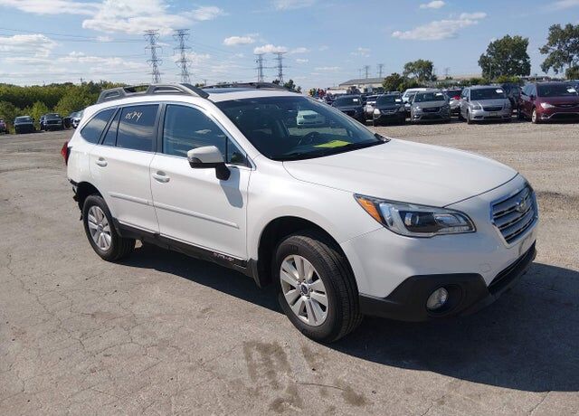2016 SUBARU Outback