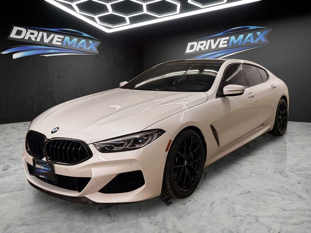 2021 BMW M8