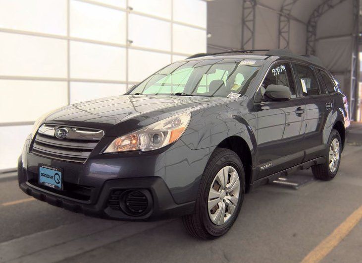 2013 SUBARU Outback