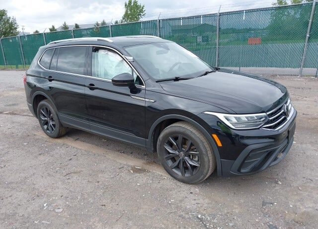 2024 VOLKSWAGEN Tiguan 4Motion