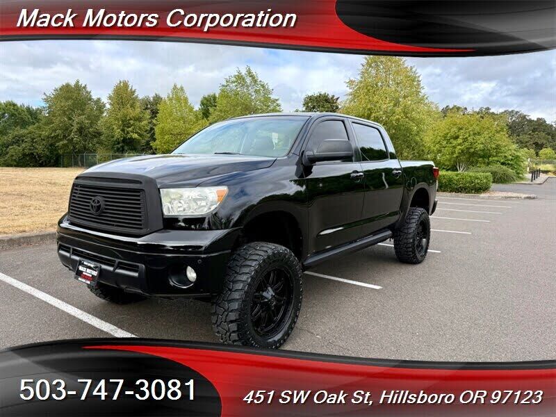 2010 TOYOTA Tundra