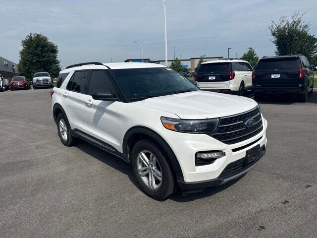 2021 FORD Explorer