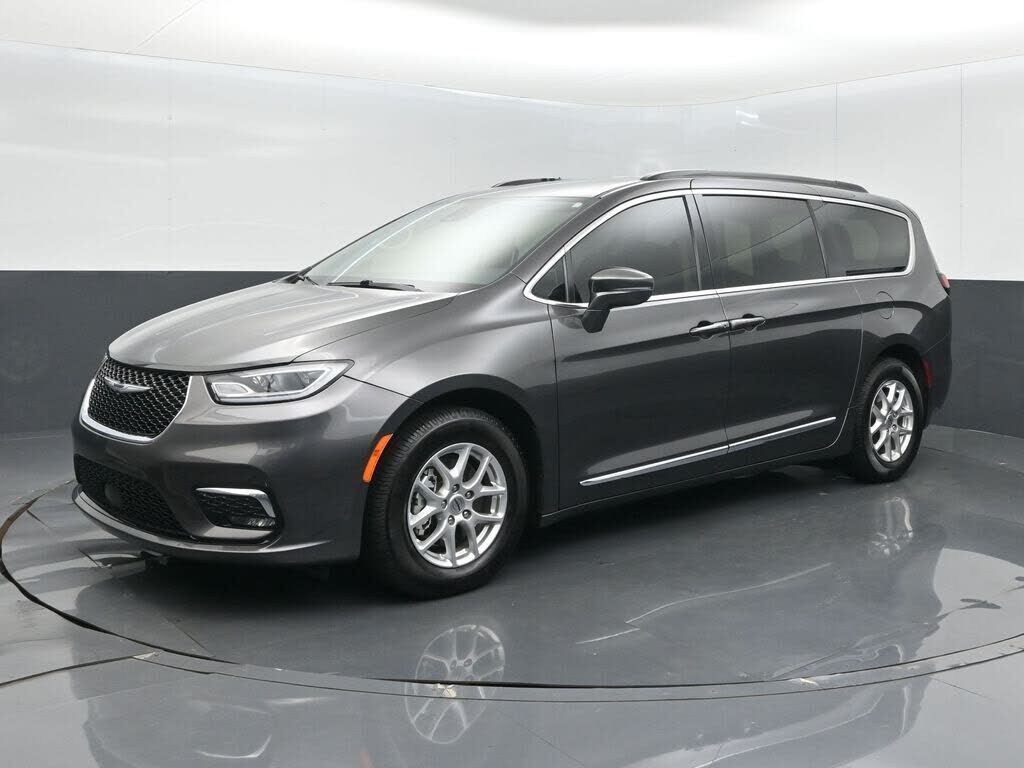 2022 CHRYSLER Pacifica