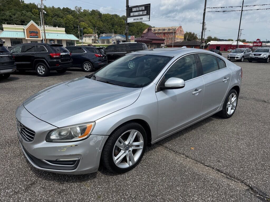 2015 VOLVO S60