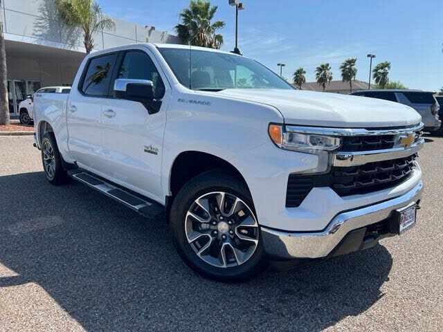 2025 CHEVROLET Silverado