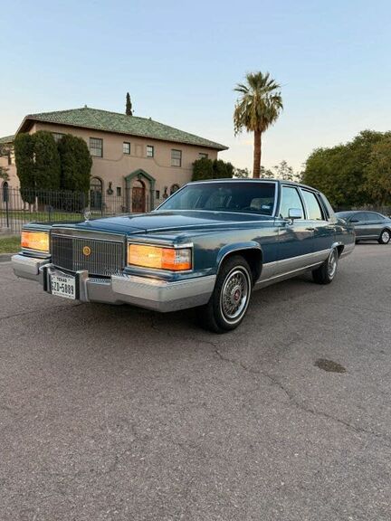 1991 CADILLAC Brougham