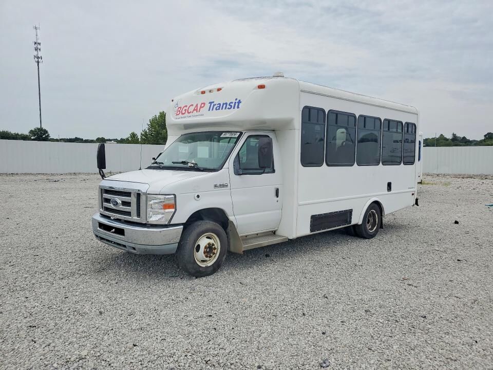 2013 FORD E-350