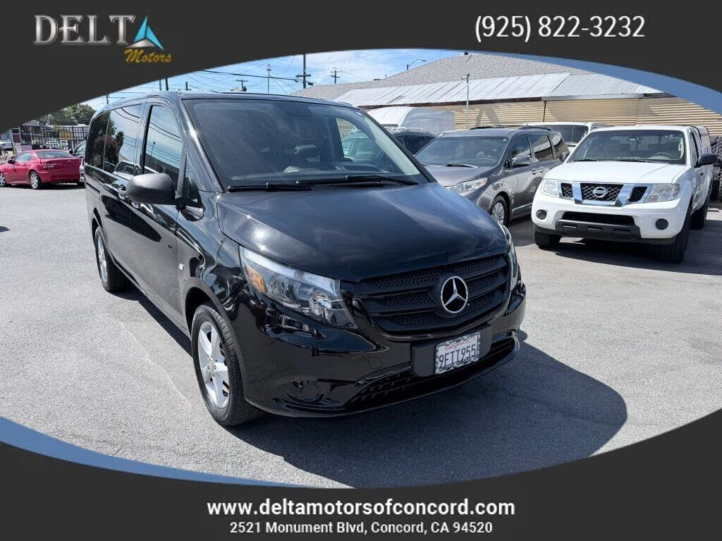 2017 MERCEDES-BENZ METRIS