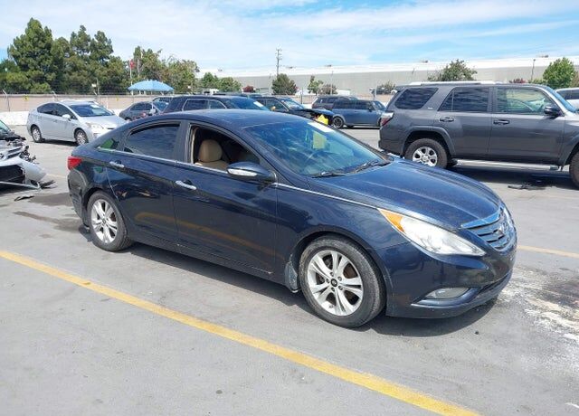 2011 HYUNDAI Sonata
