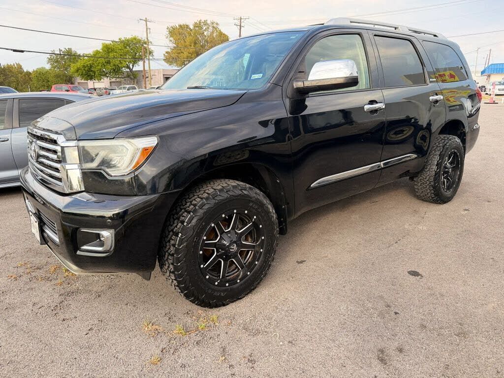 2018 TOYOTA Sequoia
